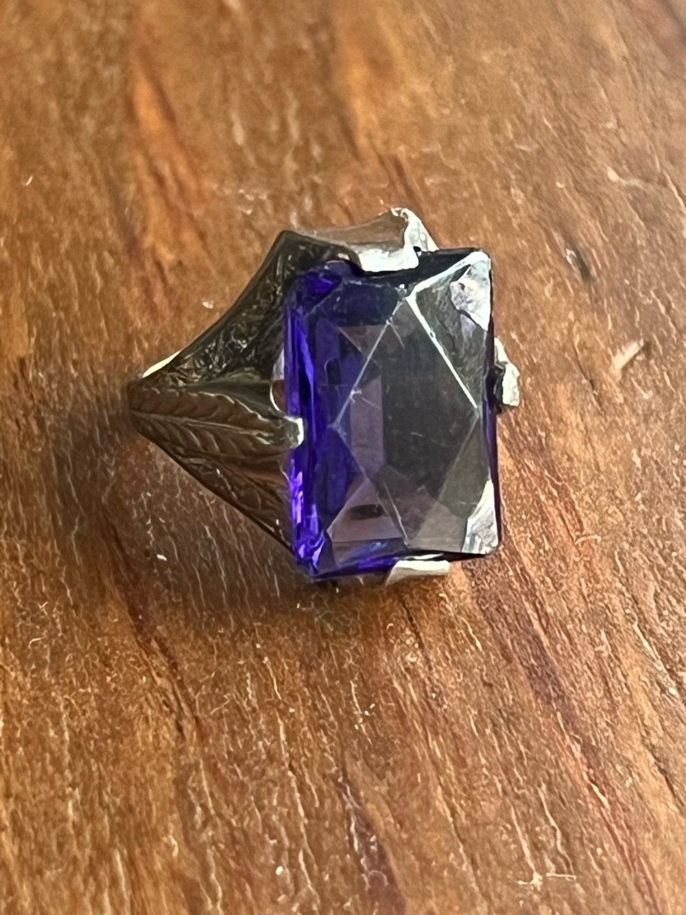 Size 3 square faux amethyst ring silver tone